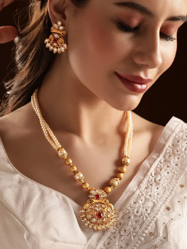 Rubans Gold-Colored Pendant Necklace Set with White Beads and Small Stones