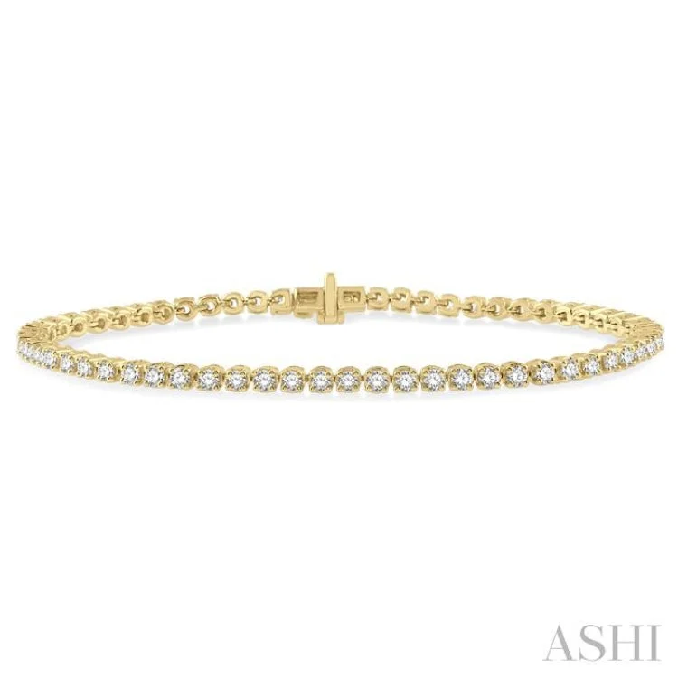 3 Ctw Round Cut Diamond Tennis Bracelet in 14K Yellow Gold