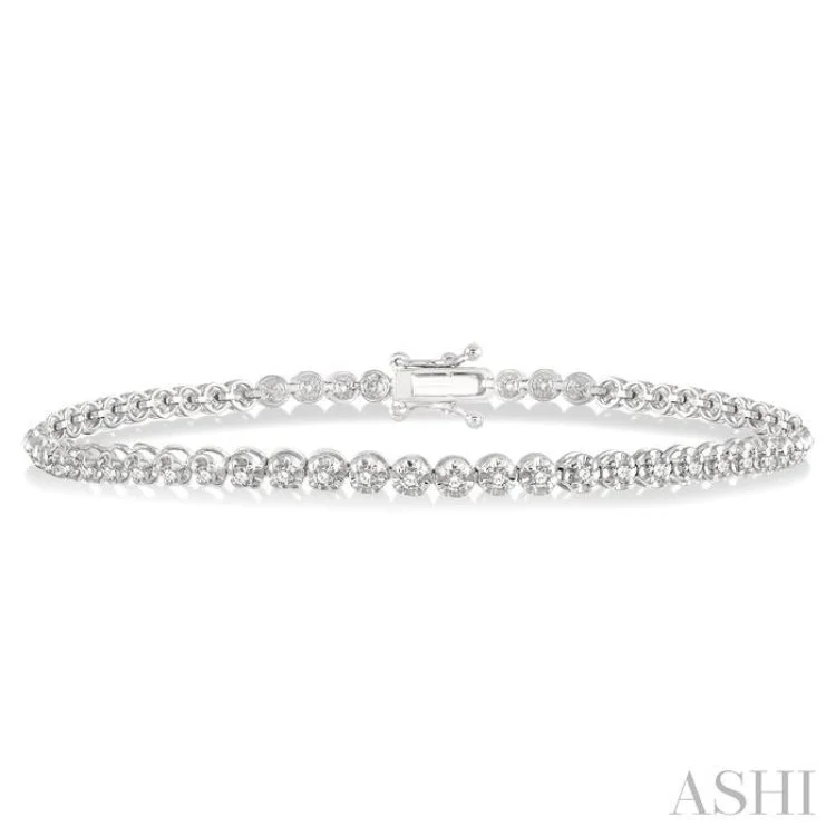 1 ctw Round Cut Diamond Illusion Bracelet in 10K White Gold